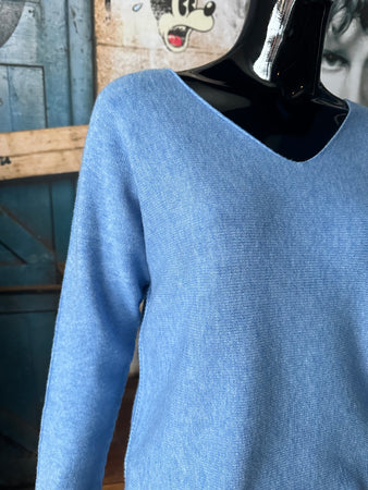 Weicher Pullover in Hellblau