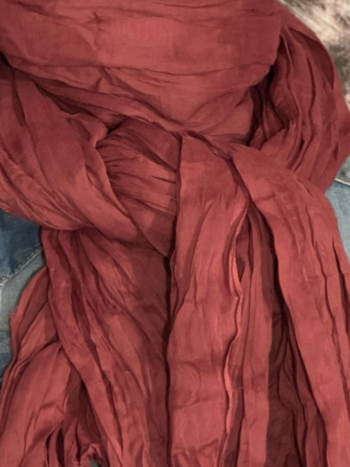 Foulard froissé uni  100% coton lie de vin