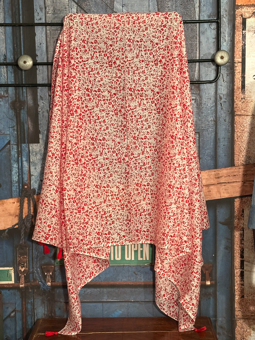 Foulard coloré tons blanc & rouge 100% coton