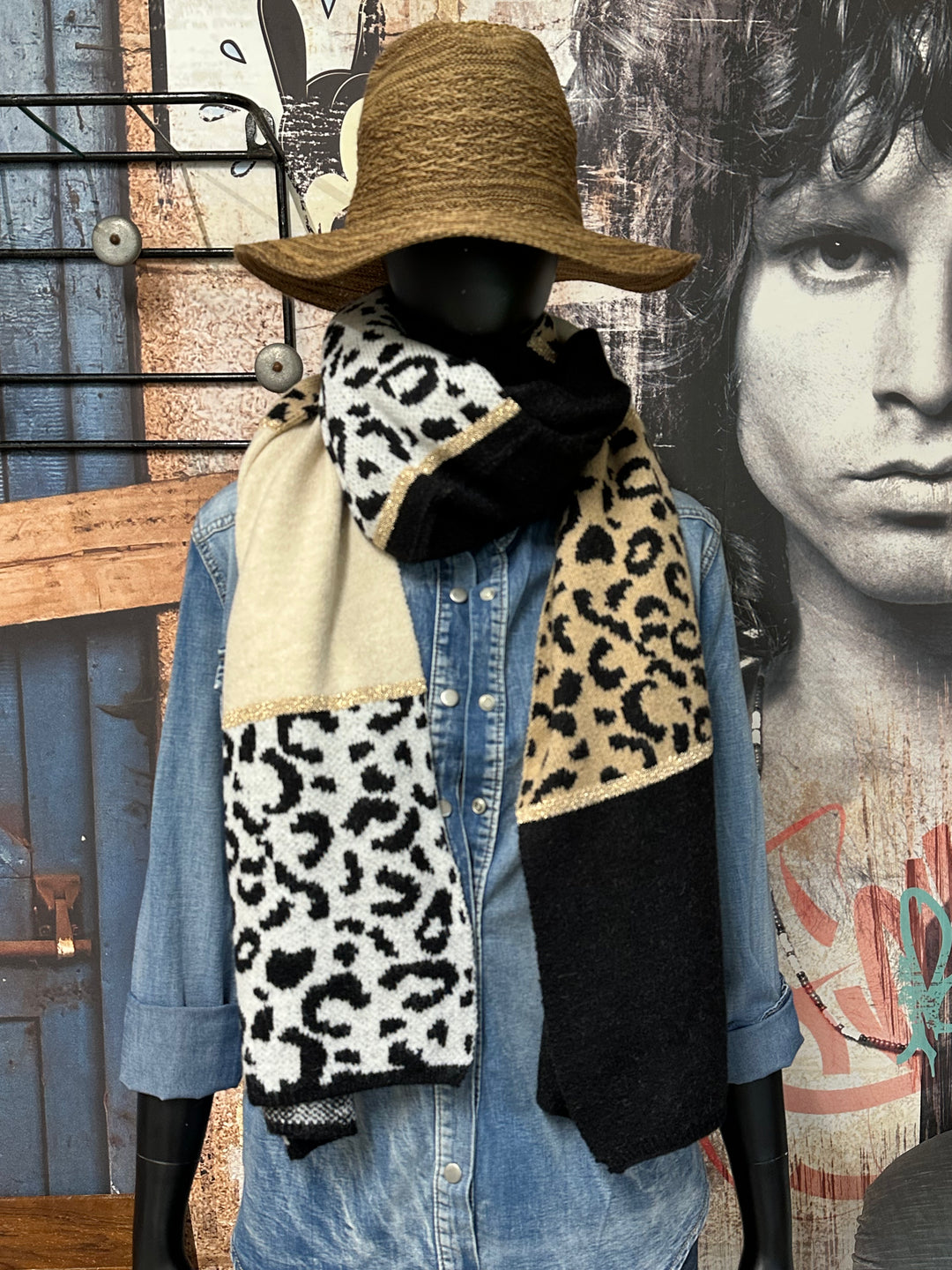 Schal "Leo & goldenes Lurex".